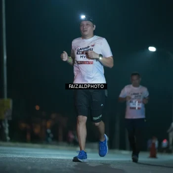 Runner Photo 7874947