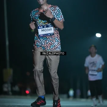 Runner Photo 7874951