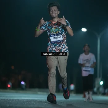Runner Photo 7874953