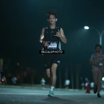 Runner Photo 7874958