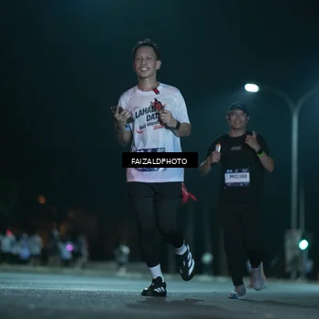 Runner Photo 7874971