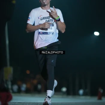 Runner Photo 7874972
