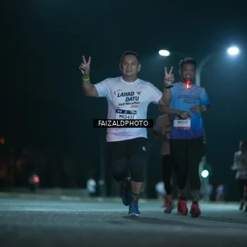 Runner Photo 7874983
