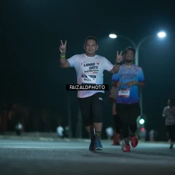 Runner Photo 7874984