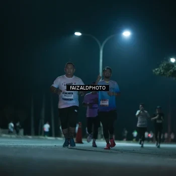 Runner Photo 7874986