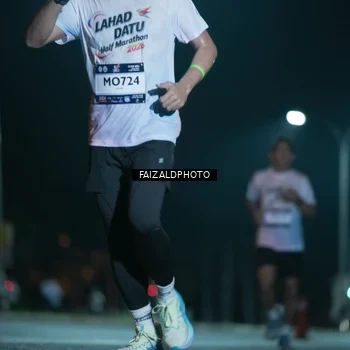 Runner Photo 7875023