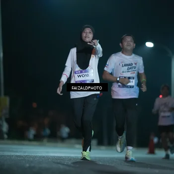 Runner Photo 7875032