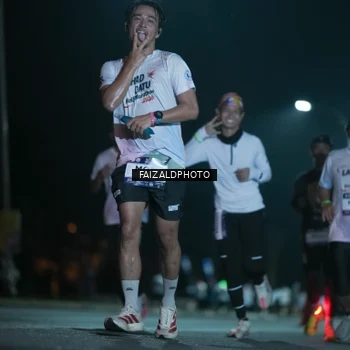 Runner Photo 7875043