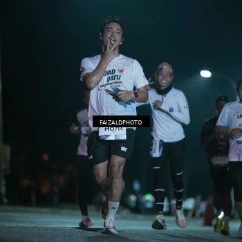 Runner Photo 7875045