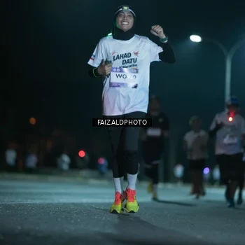 Runner Photo 7875075