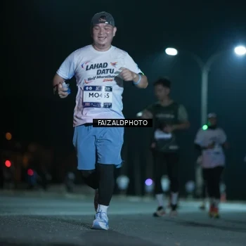 Runner Photo 7875078
