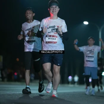 Runner Photo 7875079