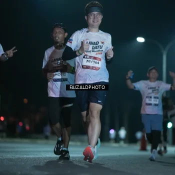 Runner Photo 7875087