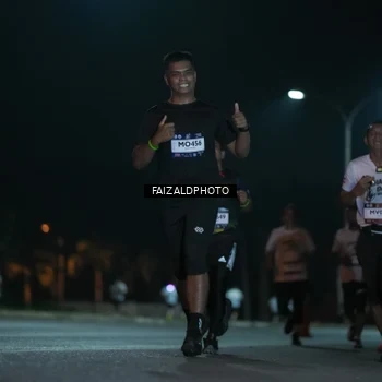 Runner Photo 7875089