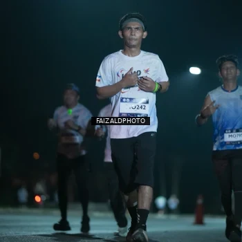 Runner Photo 7875097
