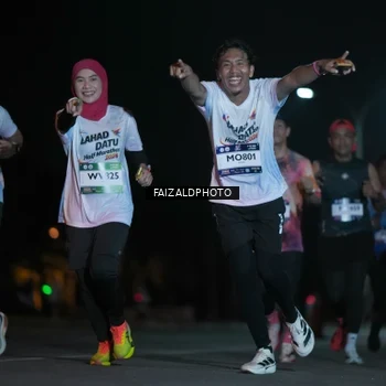 Runner Photo 7875111
