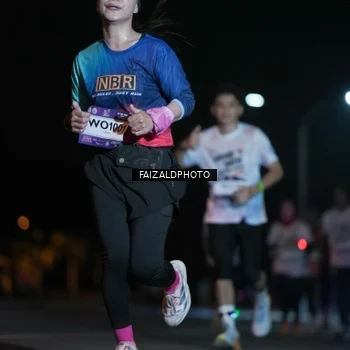 Runner Photo 7875112
