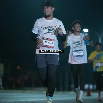 Runner Photo 7875142