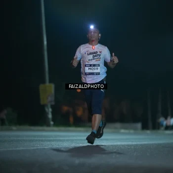Runner Photo 7875149