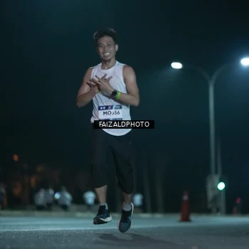 Runner Photo 7875151
