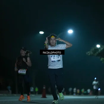 Runner Photo 7875160
