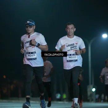 Runner Photo 7875170