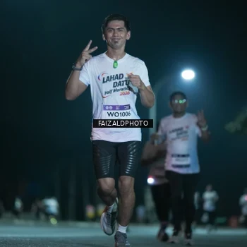 Runner Photo 7875188