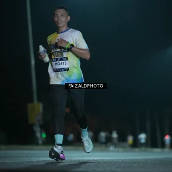 Runner Photo 7875194