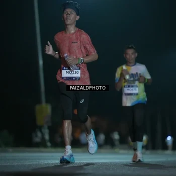 Runner Photo 7875197