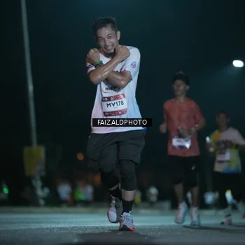 Runner Photo 7875198