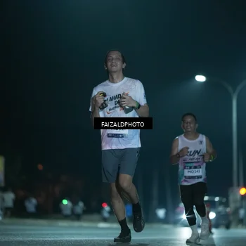 Runner Photo 7875213