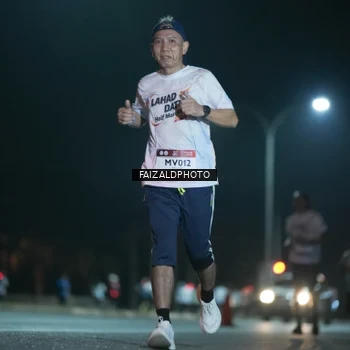 Runner Photo 7875218