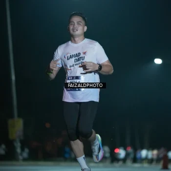Runner Photo 7875221