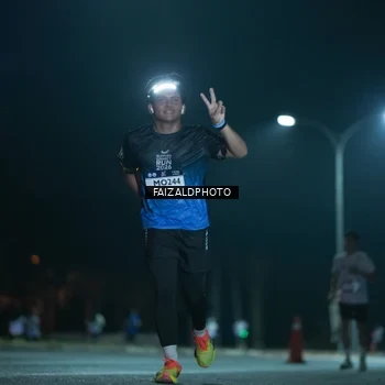 Runner Photo 7875247