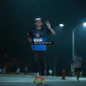 Runner Photo 7875248