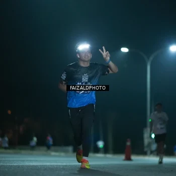 Runner Photo 7875252