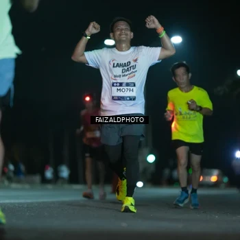 Runner Photo 7875263