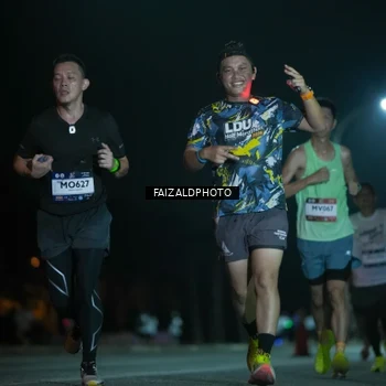 Runner Photo 7875266