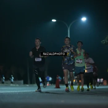 Runner Photo 7875271