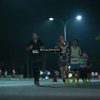 Runner Photo 7875272