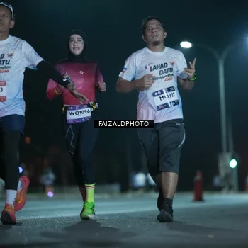 Runner Photo 7875284