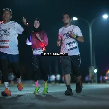 Runner Photo 7875285