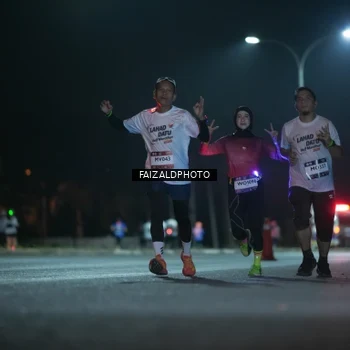 Runner Photo 7875287