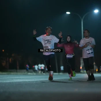 Runner Photo 7875289