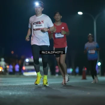 Runner Photo 7875299