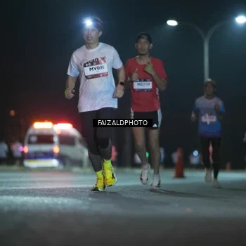 Runner Photo 7875301