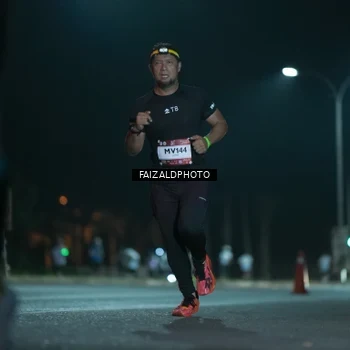 Runner Photo 7875304