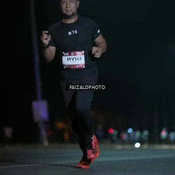 Runner Photo 7875305