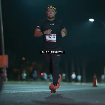 Runner Photo 7875308