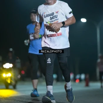 Runner Photo 7875334